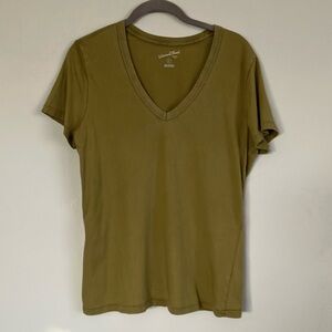 Universal Thread Olive V-neck Tee